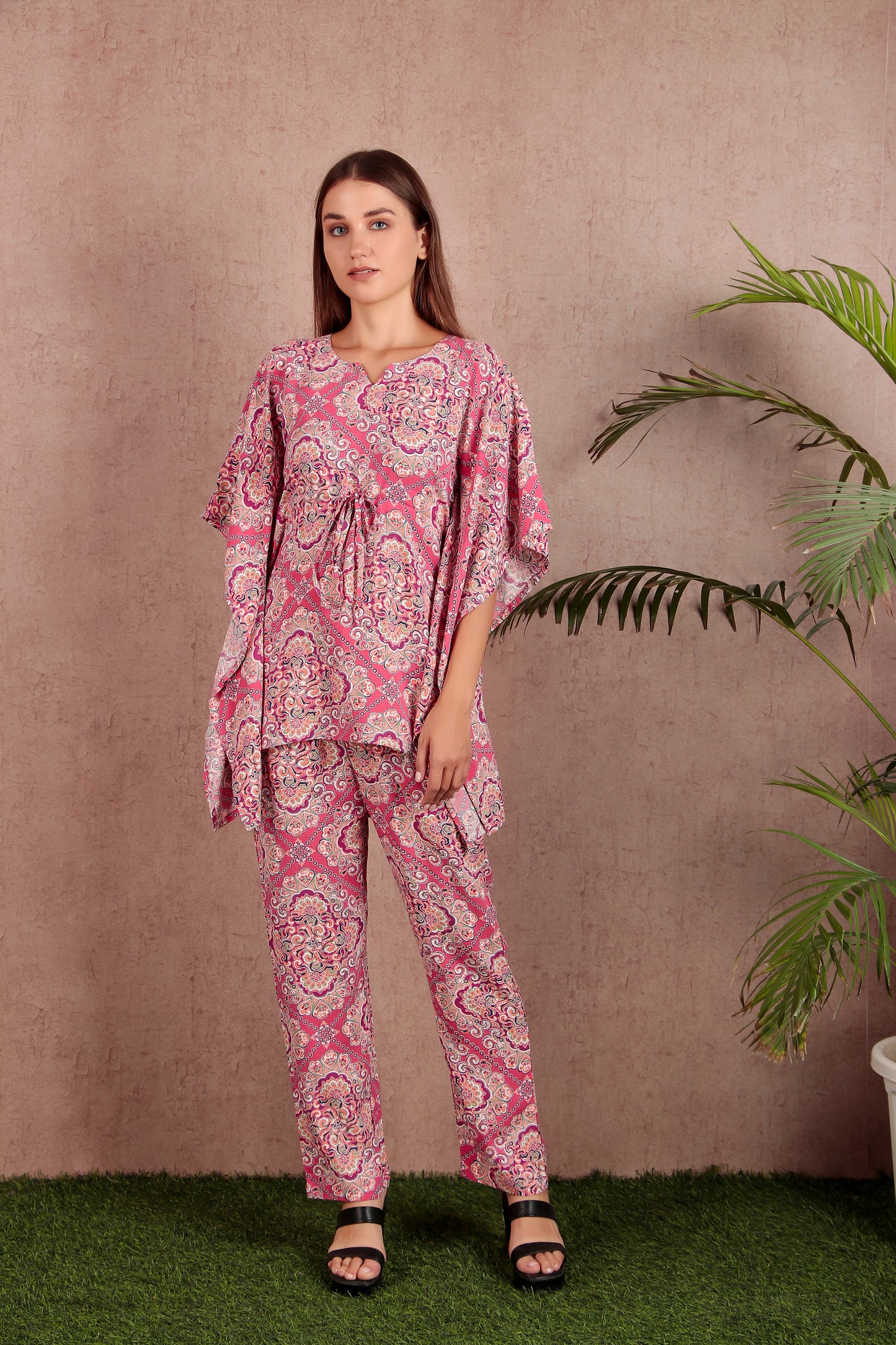 Pink & White Abstract Print Viscose Rayon Kaftan Co-ord Set (CLS9SD3PINK)