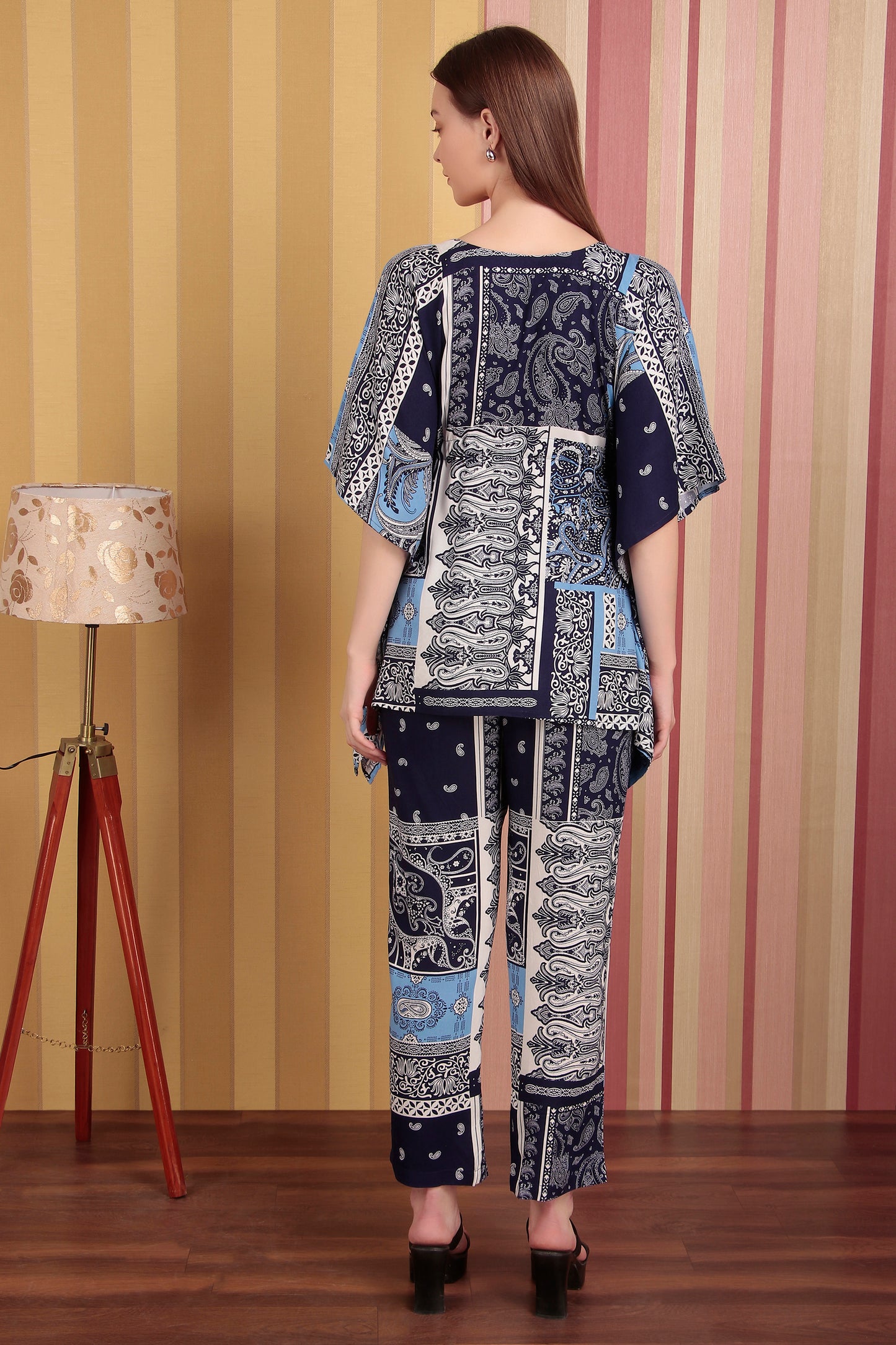 Blue & White Abstract Print Viscose Rayon Kaftan Co-ord Set (CLS15SD3BLUE)